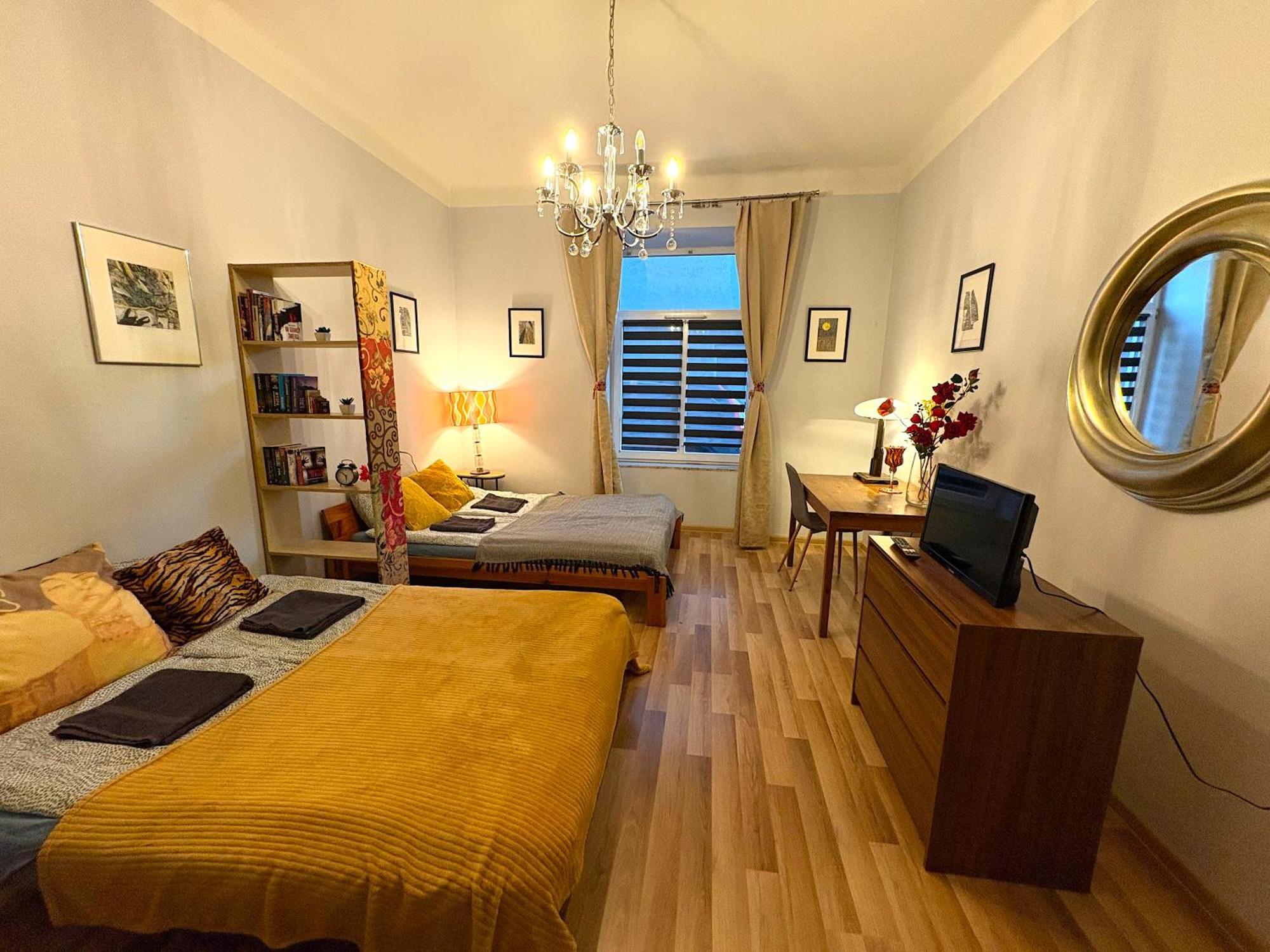 Yoonik Apartments Краков Экстерьер фото